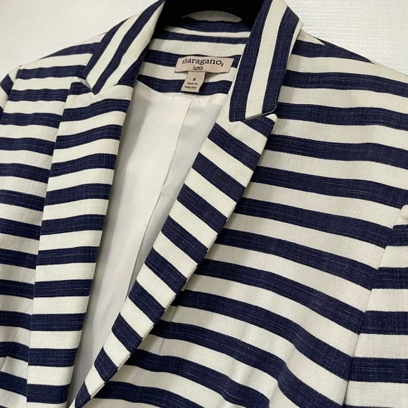 ⭐️Sharagano navy blue and off-white striped blazer - Picture 7 of 11